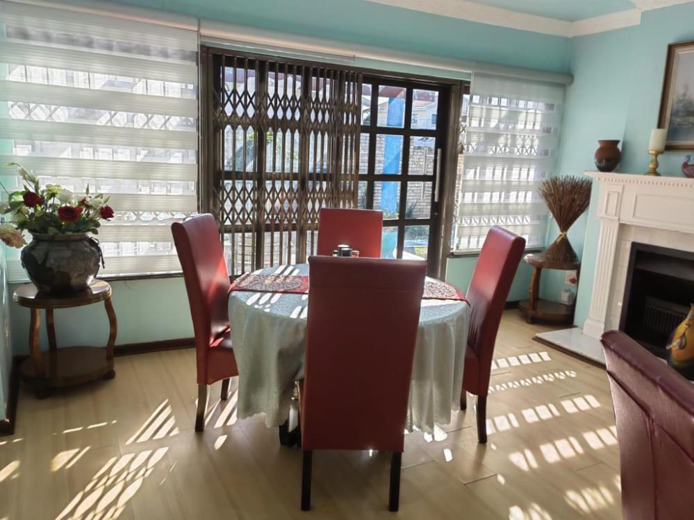 Obaa Sima Guest House Ουμτάτα Εξωτερικό φωτογραφία