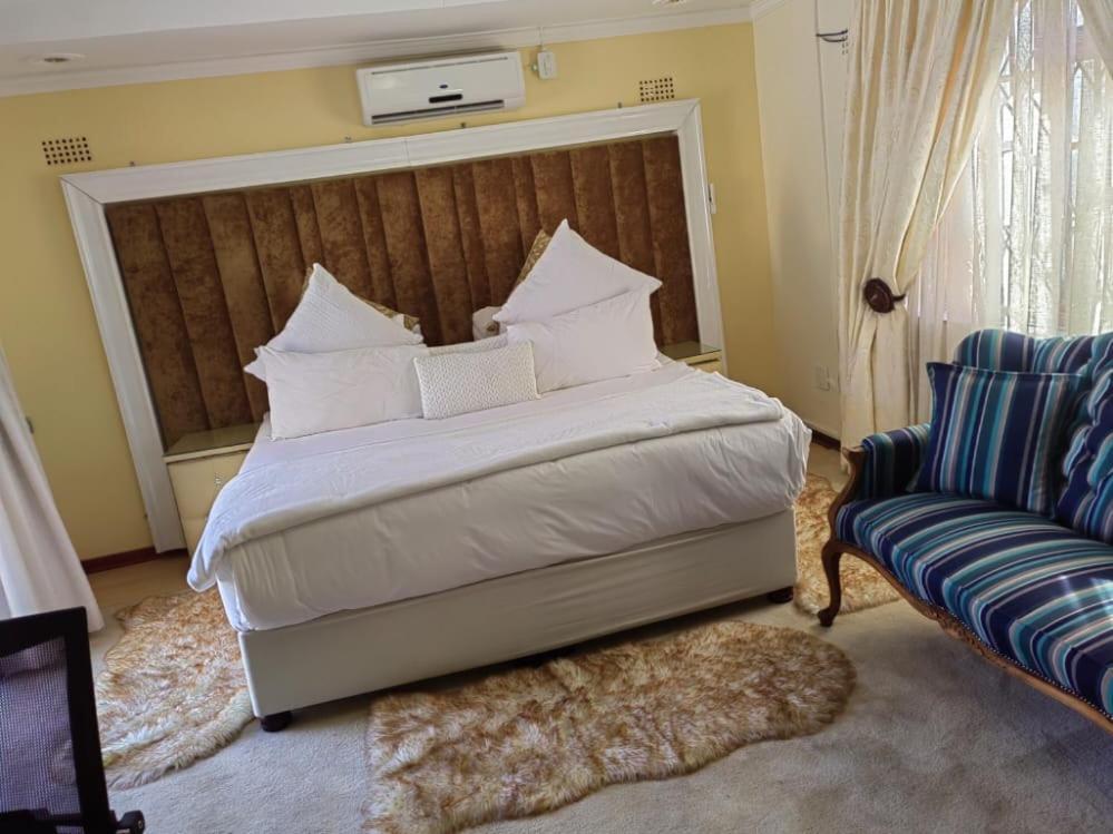 Obaa Sima Guest House Ουμτάτα Εξωτερικό φωτογραφία