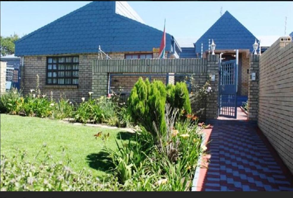 Obaa Sima Guest House Ουμτάτα Εξωτερικό φωτογραφία